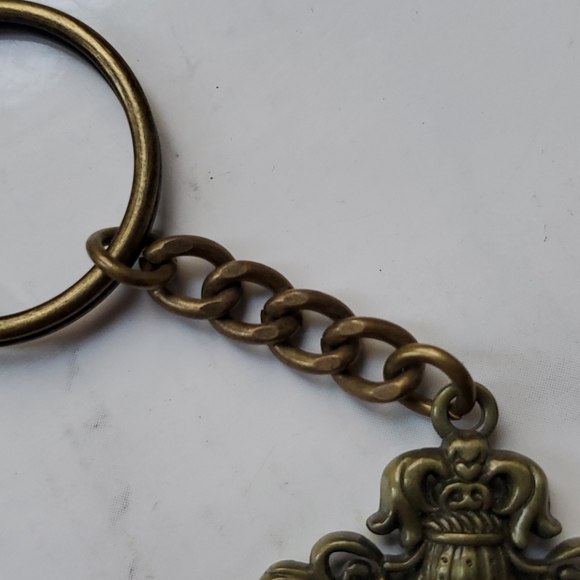 Harry potter hogwarts coat of arms crest Keychain - Picture 10 of 16